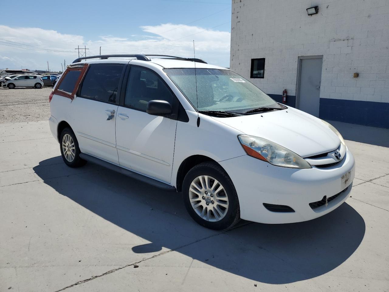 2009 Toyota Sienna Le - Фото 4