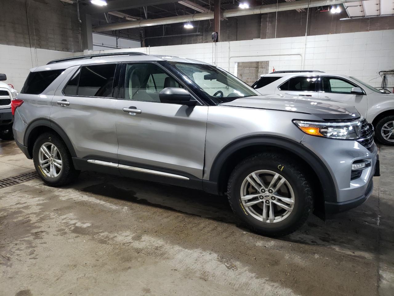 2020 Ford Explorer Xlt - Фото 4