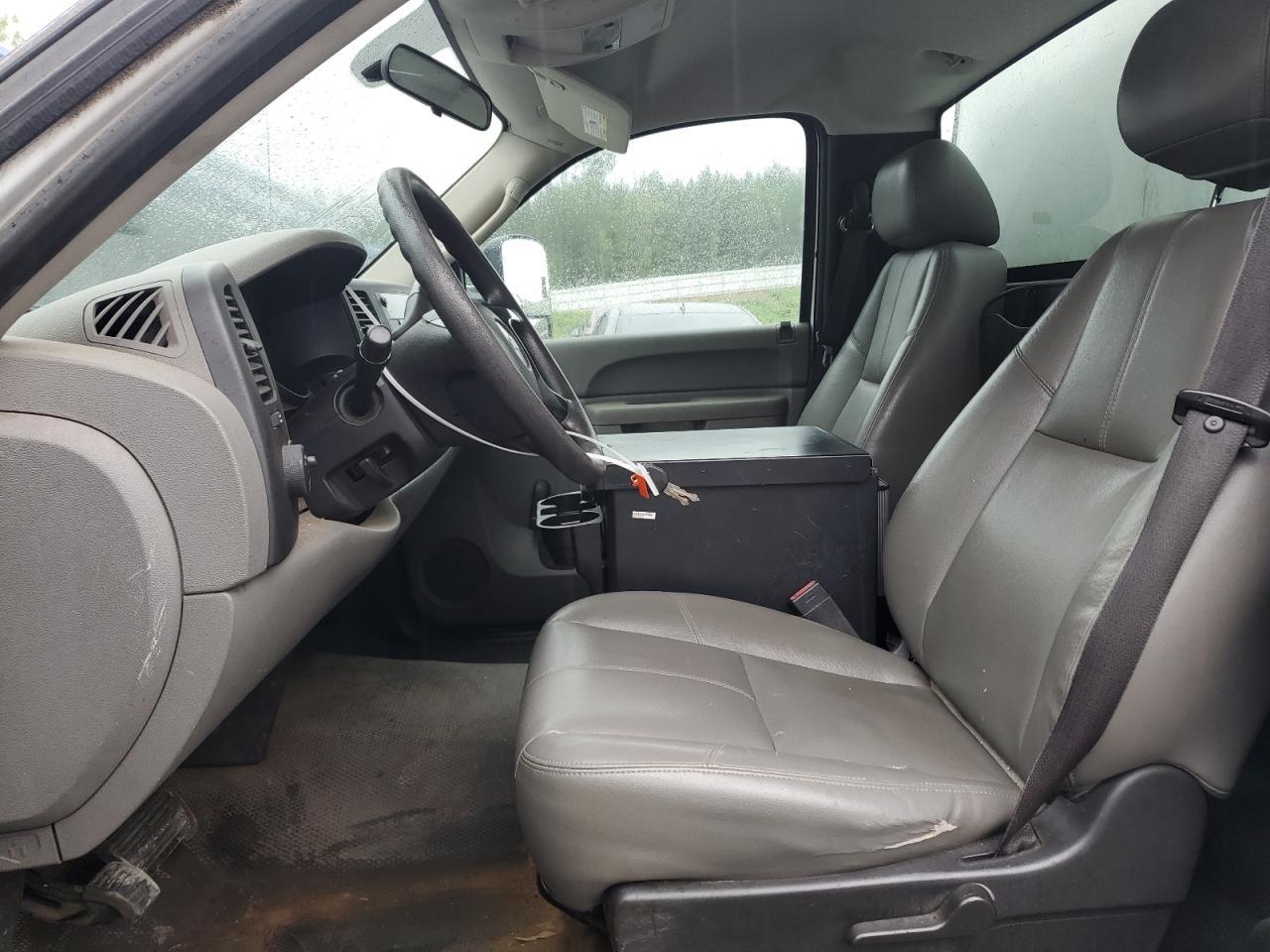 2012 Chevrolet Silverado C1500 - Image 7