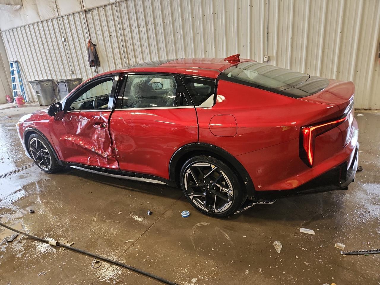 2025 Kia K4 Gt Line - Image 2