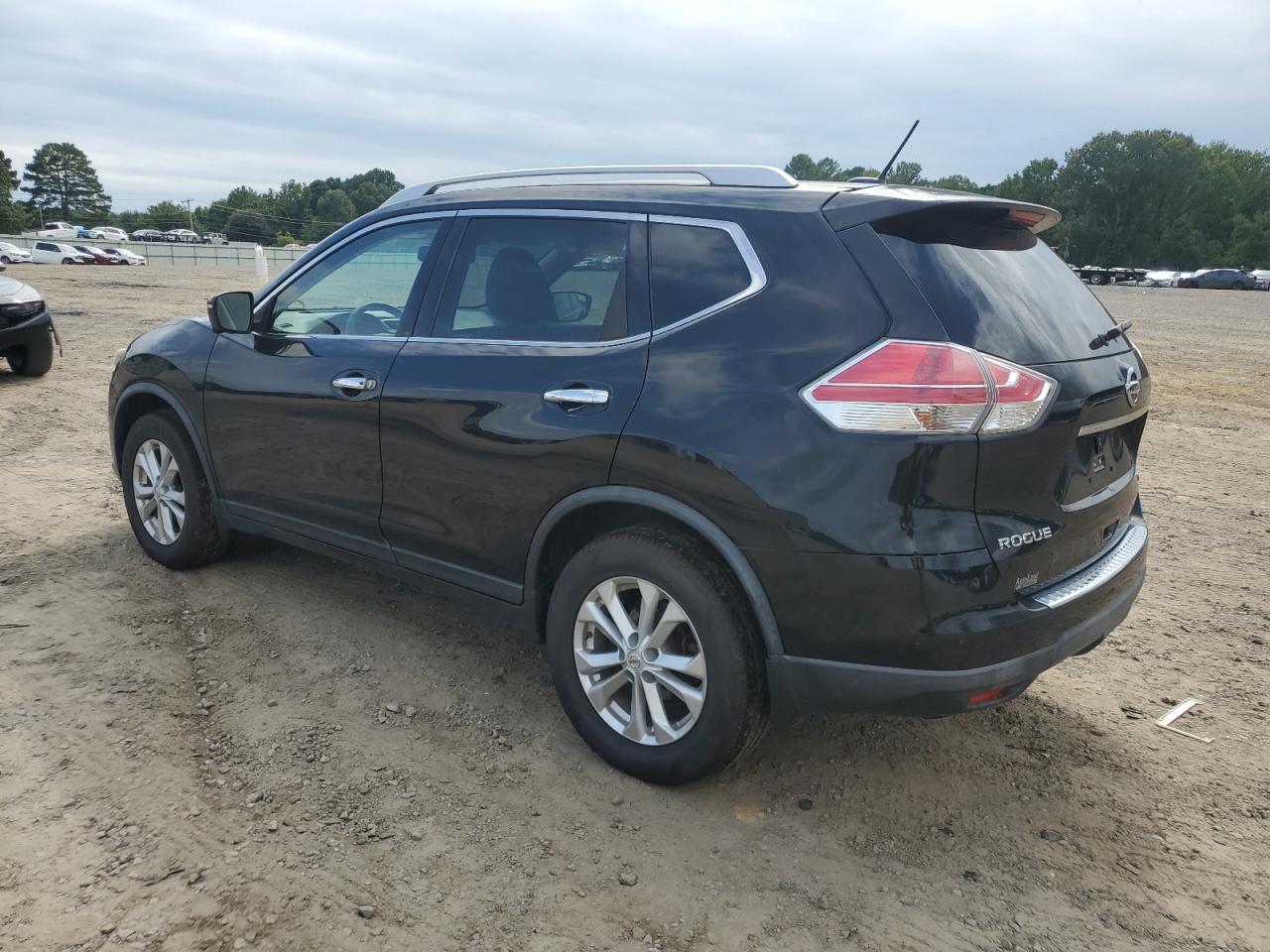 2016 Nissan Rogue S - Фото 2