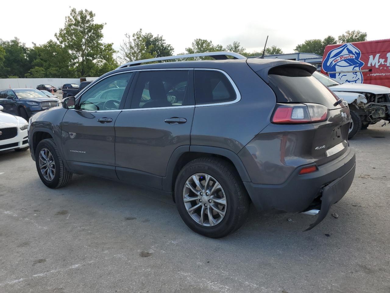 2019 Jeep Cherokee Latitude Plus - Image 2