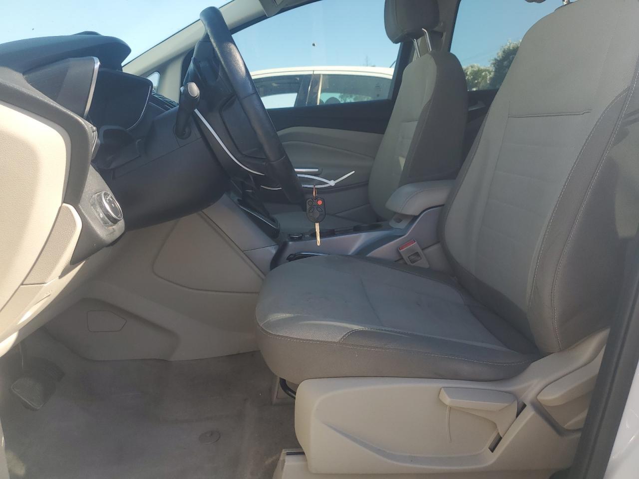 2015 Ford C-Max Se - Фото 7