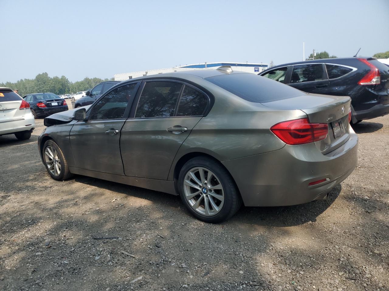 2017 BMW 320 Xi - Фото 2