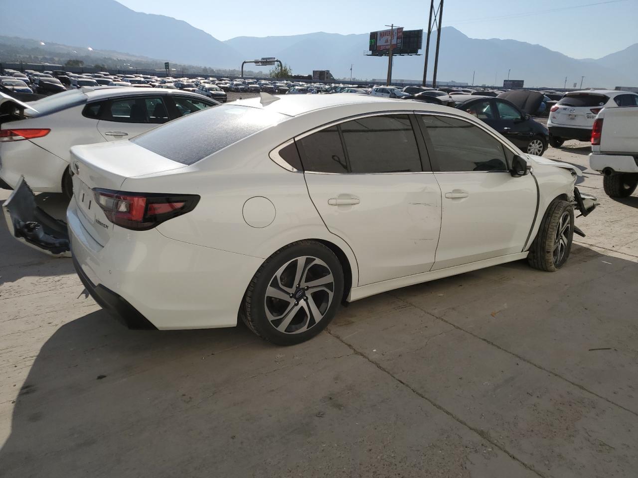 2021 Subaru Legacy Limited - Фото 3