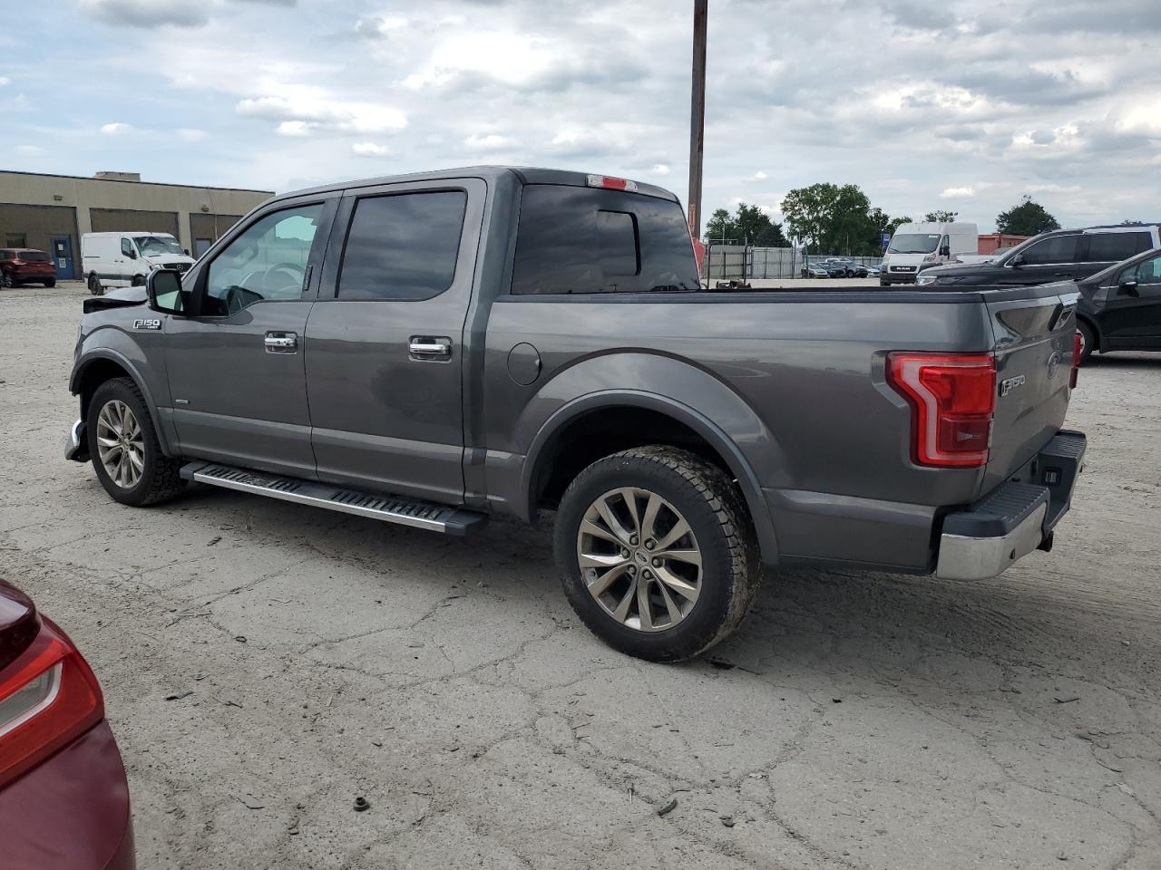 2015 Ford F150 Supercrew - Фото 2