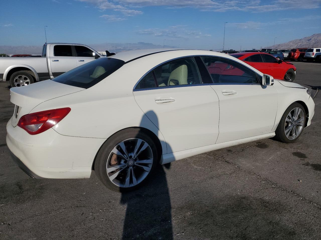 2017 Mercedes-Benz Cla 250 - Фото 3