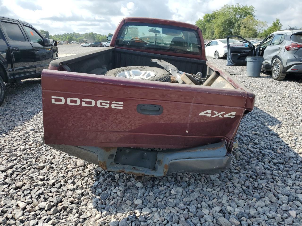 2002 Dodge Dakota Base - Фото 6