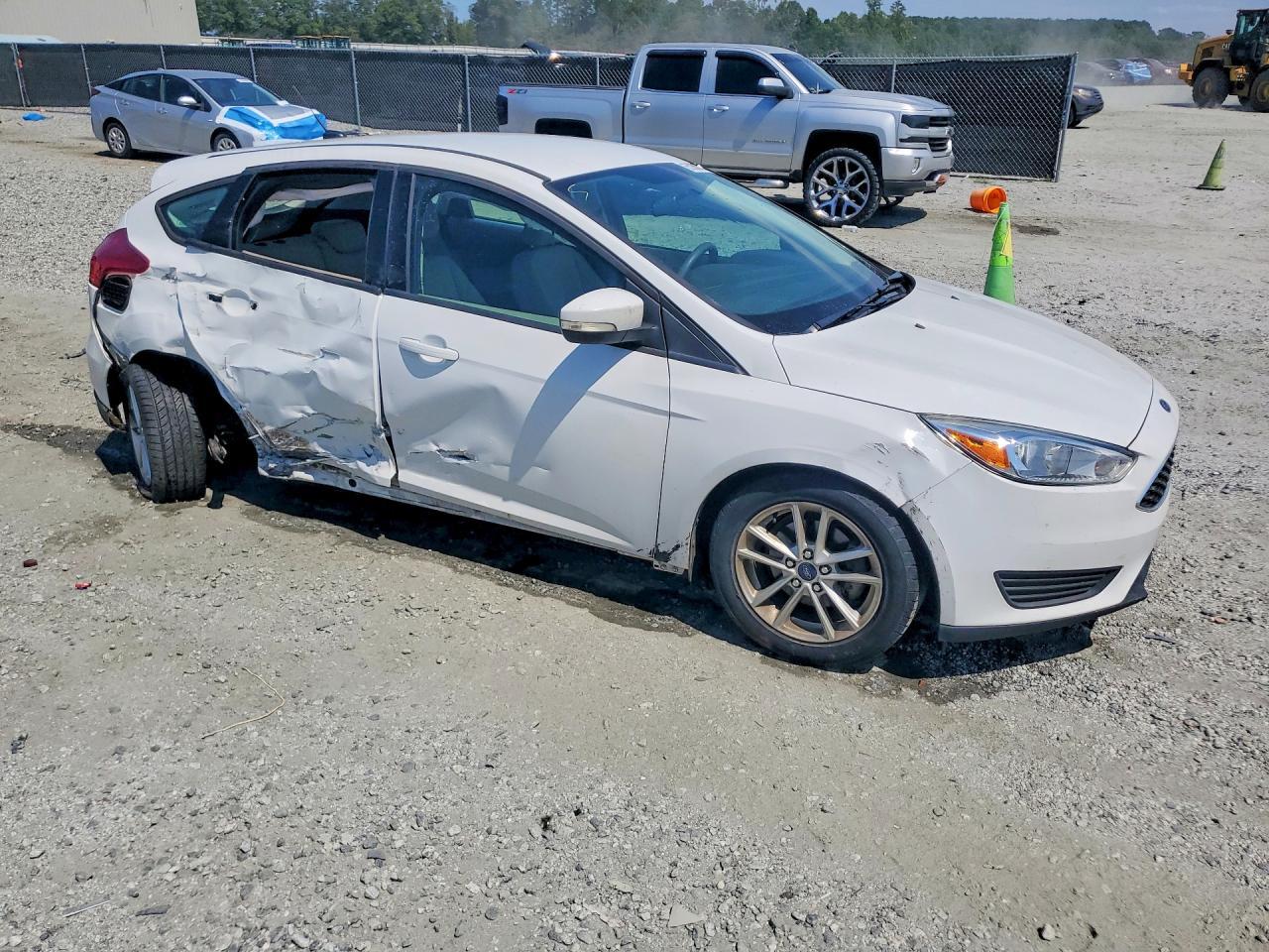 2016 Ford Focus Se - Фото 4