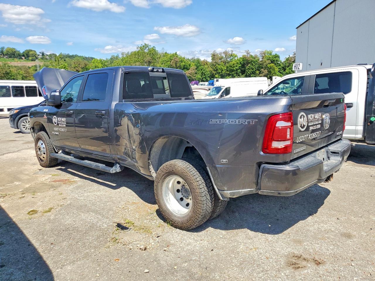 2023 Ram 3500 Big Horn - Фото 2