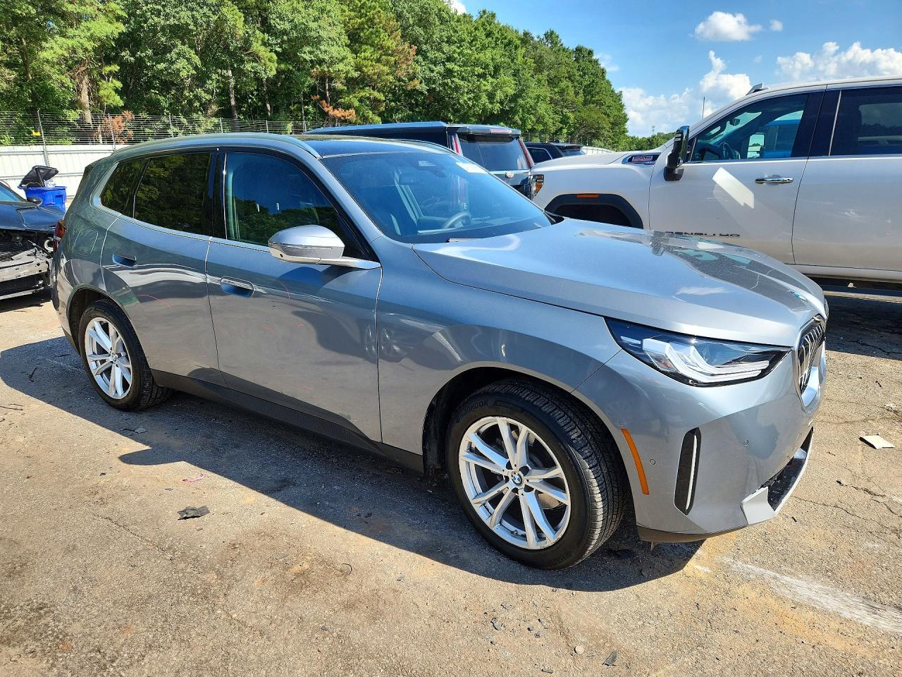 2025 BMW X3 30 xDrive - Image 4