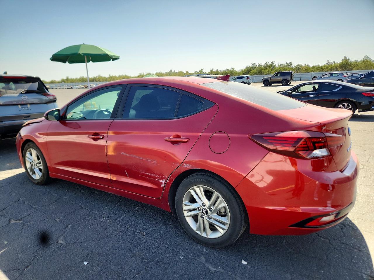 2019 Hyundai Elantra Sel - Image 2