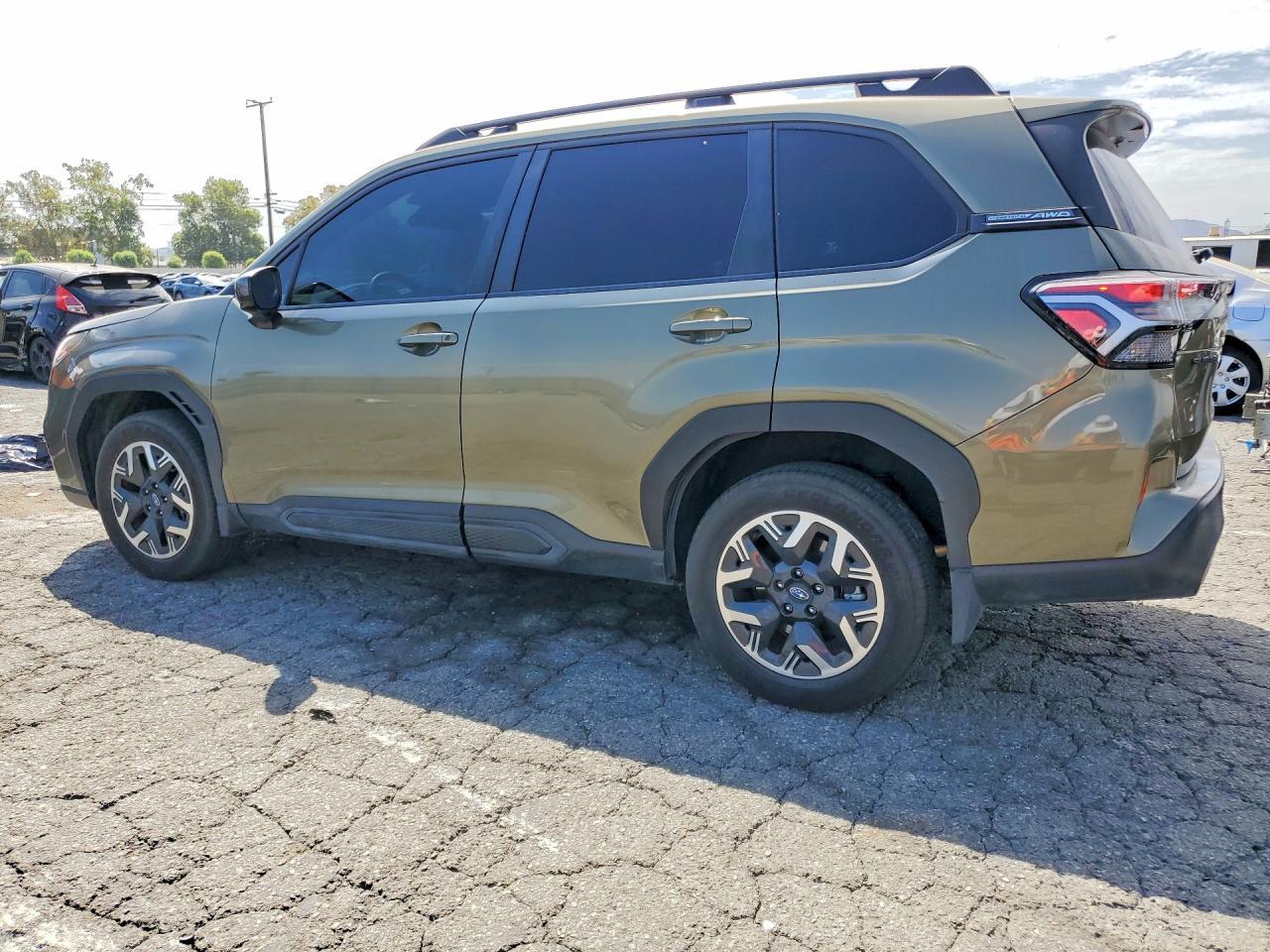 2025 Subaru Forester Premium - Image 2