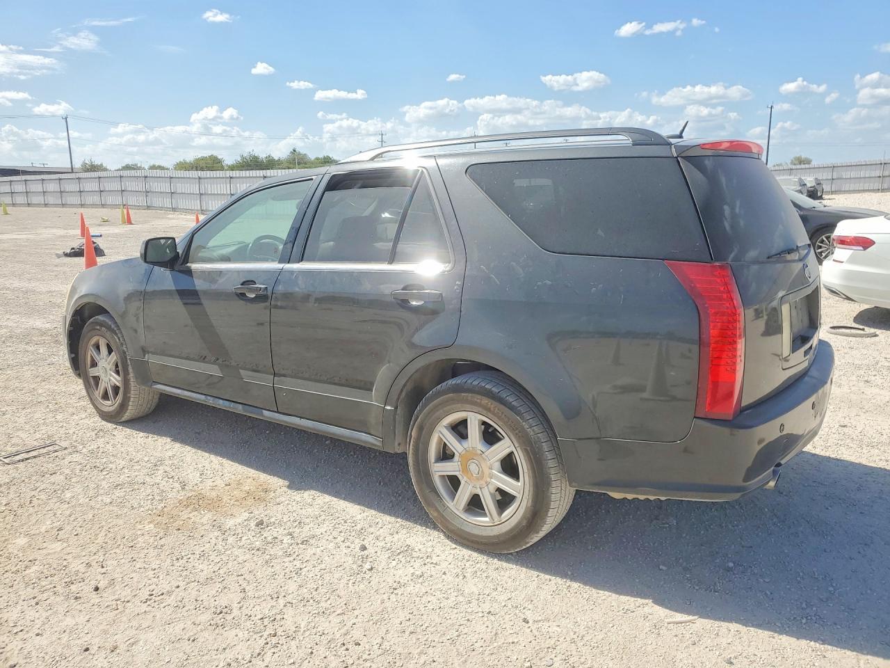 2005 Cadillac Srx - Фото 2