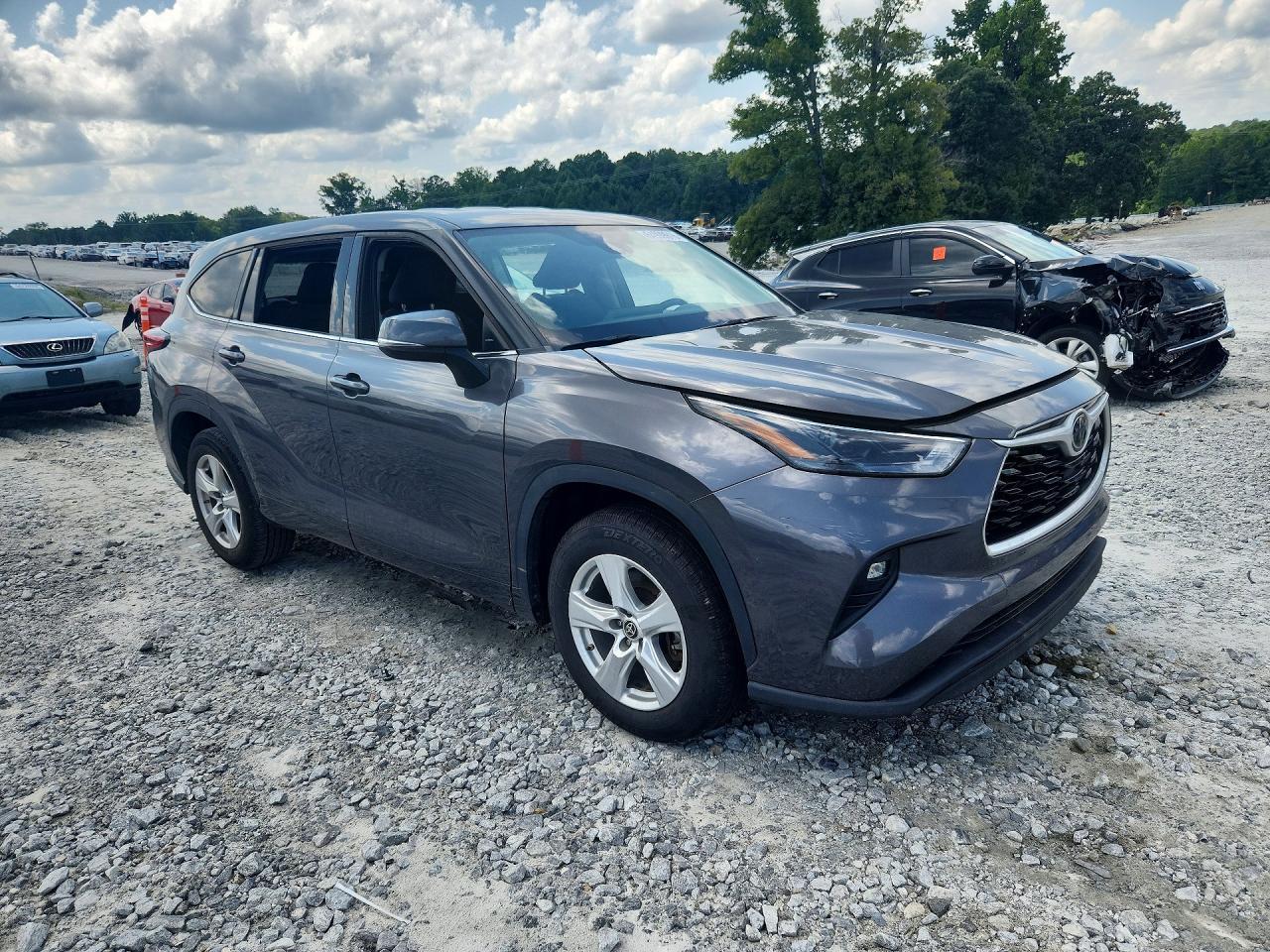 2022 Toyota Highlander Le - Фото 4