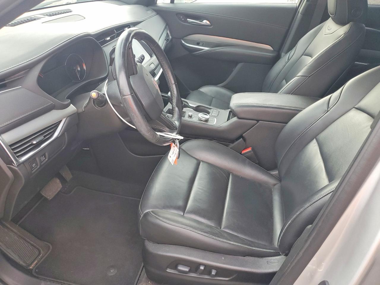 2019 Cadillac Xt4 Premium Luxury - Image 7