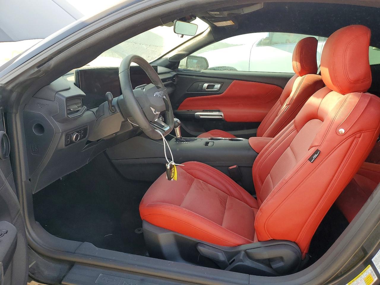 2024 Ford Mustang - Image 7