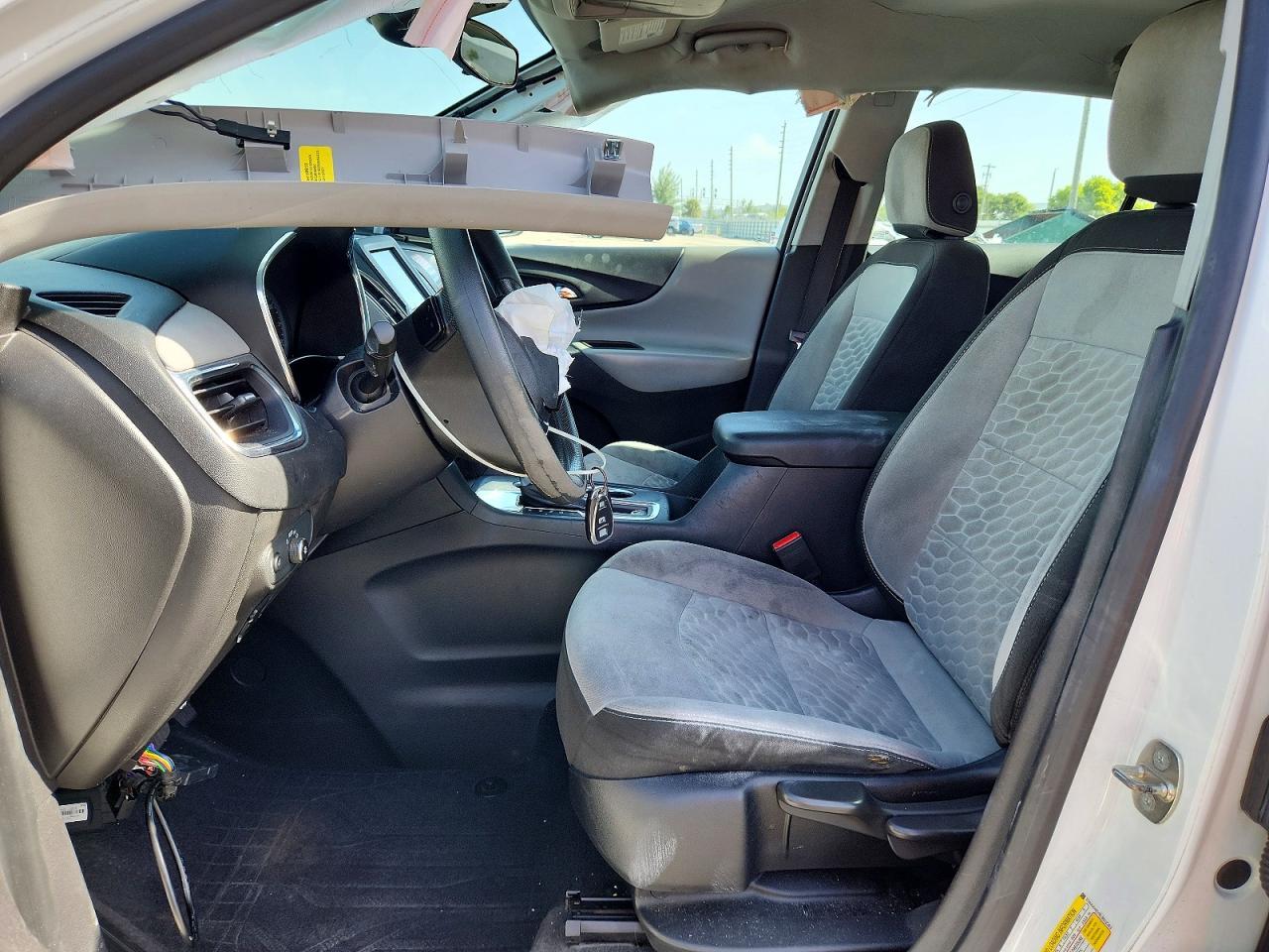2020 Chevrolet Equinox Ls - Image 7