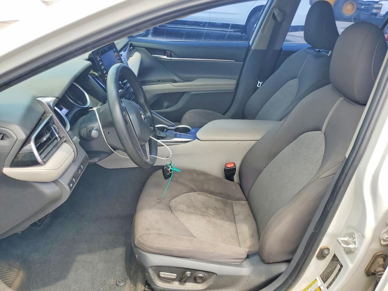 2023 Toyota Camry Le - Image 7