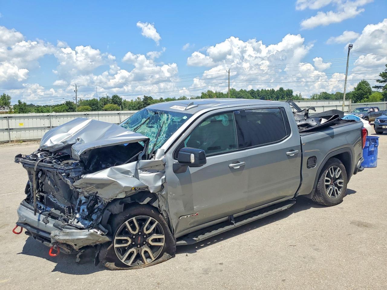2025 GMC Sierra K1500 At4