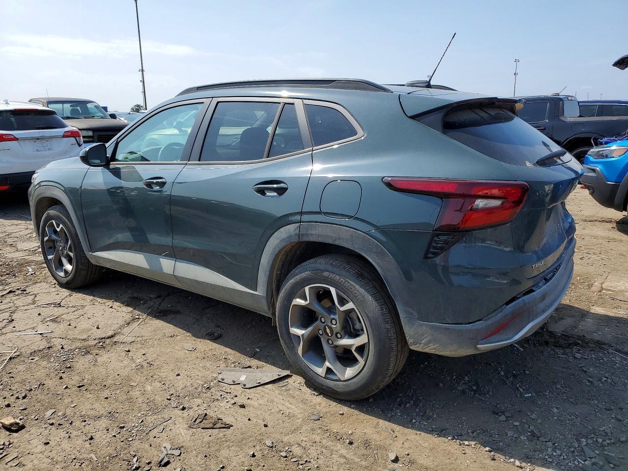 2026 Chevrolet Trax 1Lt - Фото 2