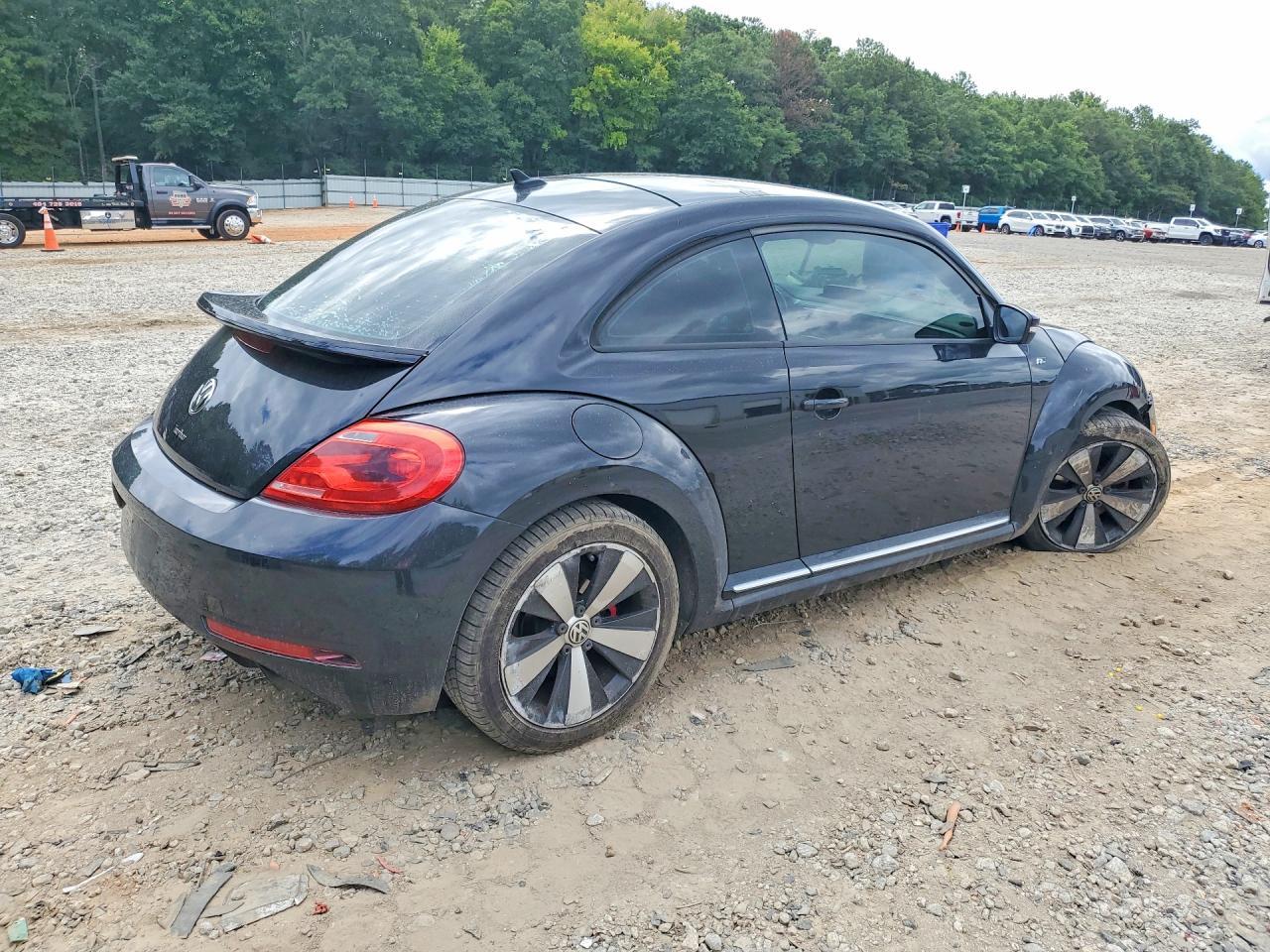 2014 Volkswagen Beetle Turbo - Фото 3