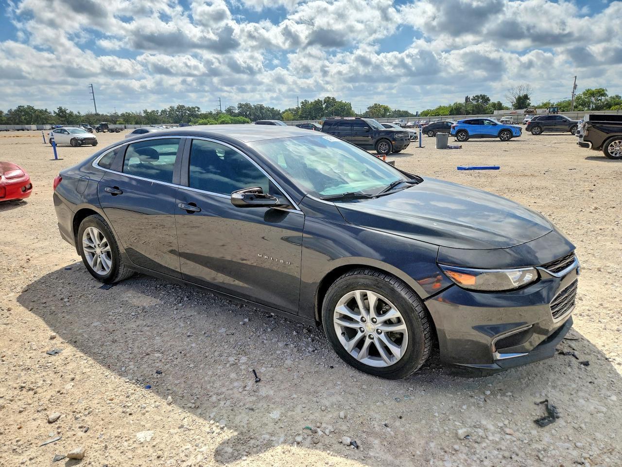 2017 Chevrolet Malibu Lt - Фото 4