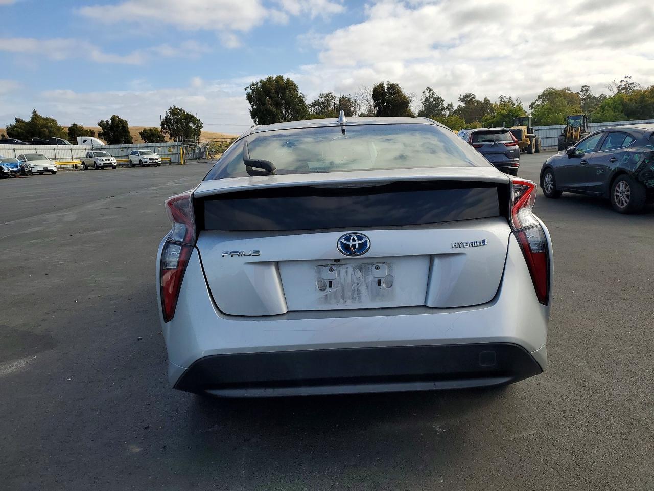 2017 Toyota Prius Two - Image 6