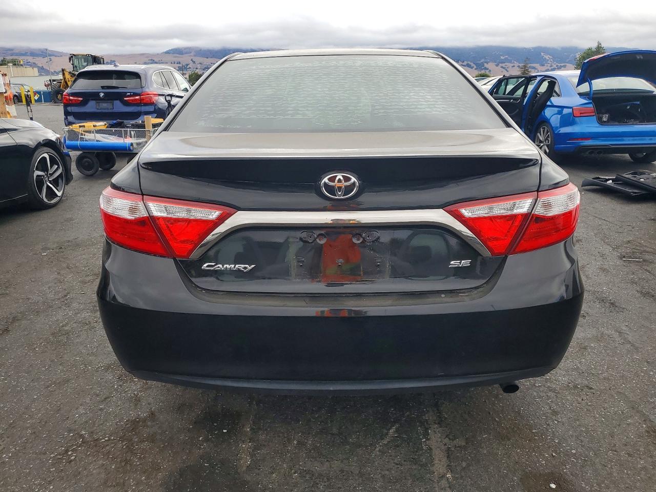 2017 Toyota Camry Le - Фото 6