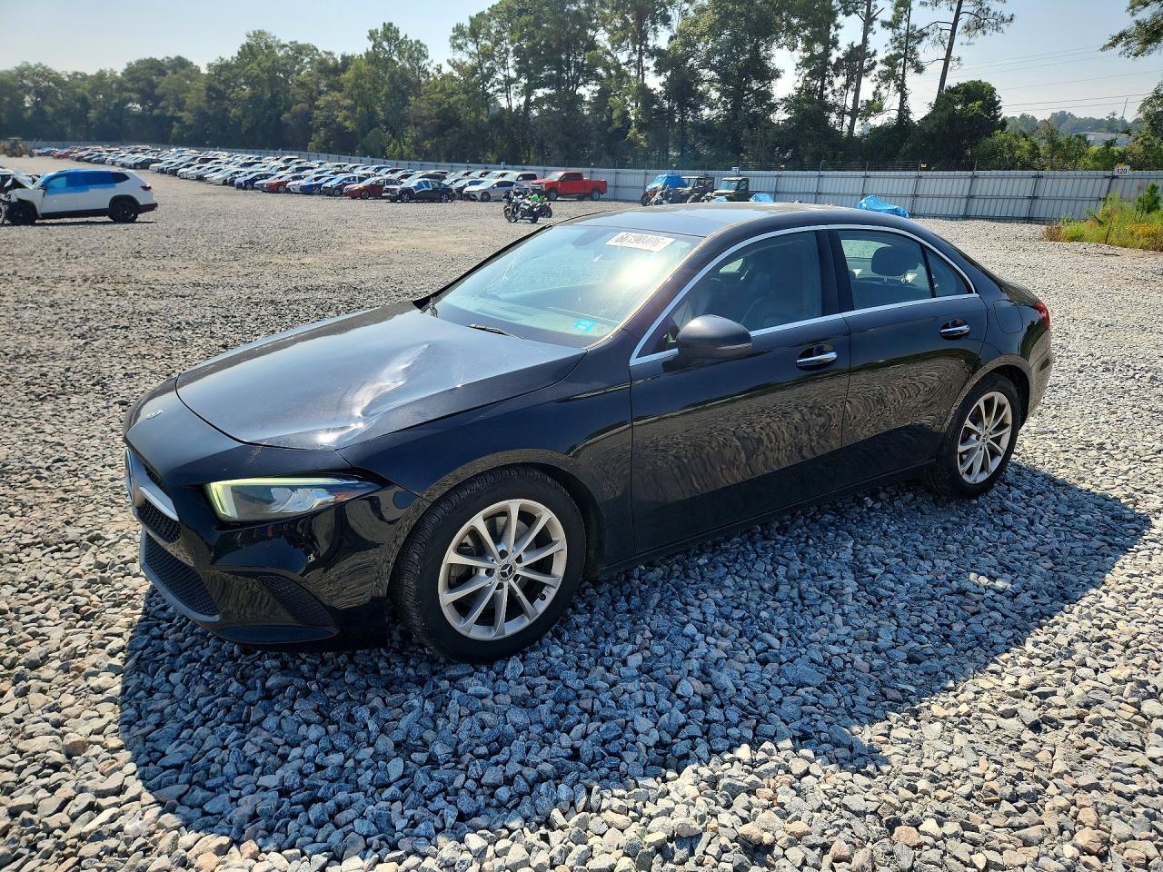 2020 Mercedes-Benz A 220