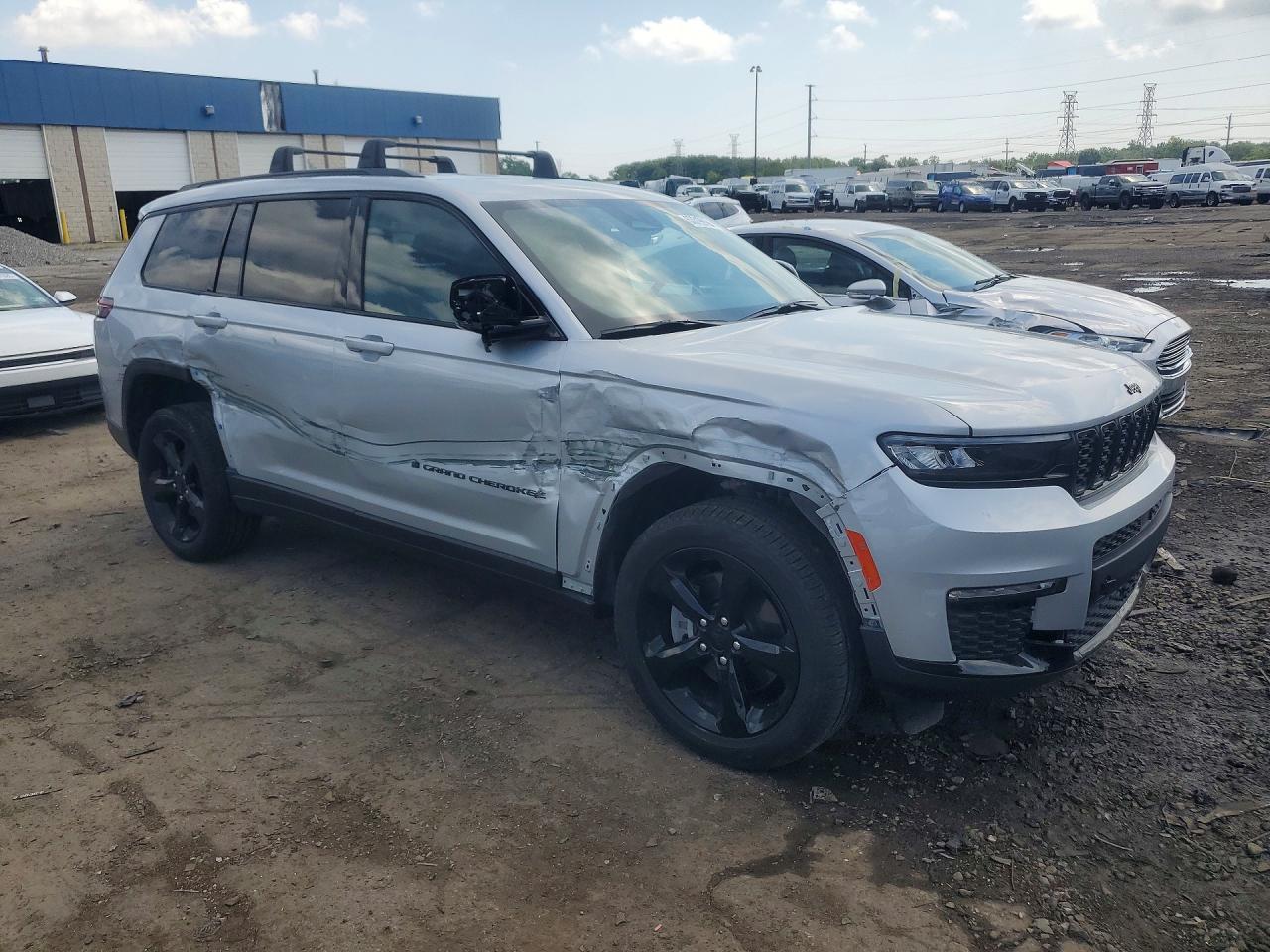 2025 Jeep Grand Cherokee L Limited - Image 4