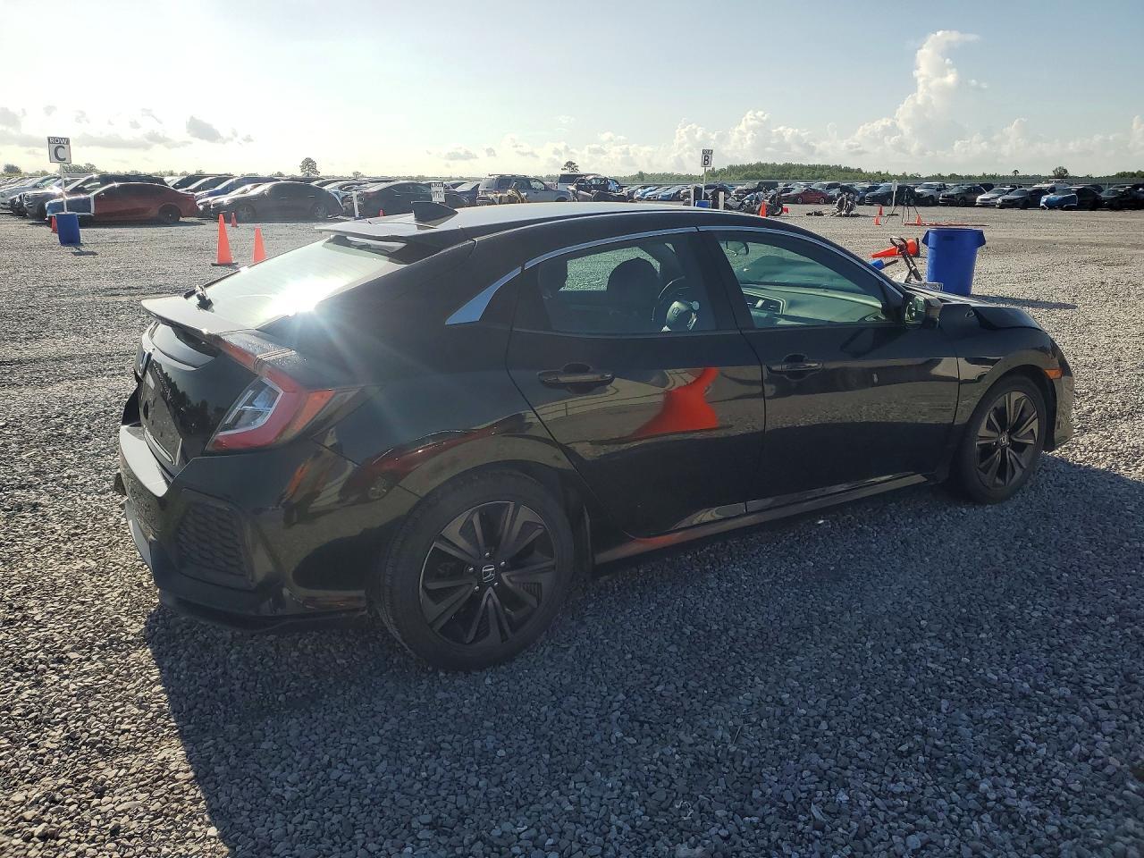 2017 Honda Civic Ex - Фото 3