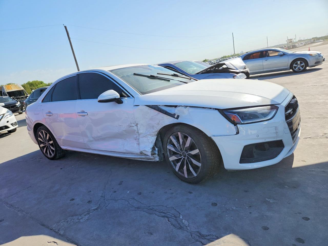 2021 Audi A4 Premium 40 - Фото 4
