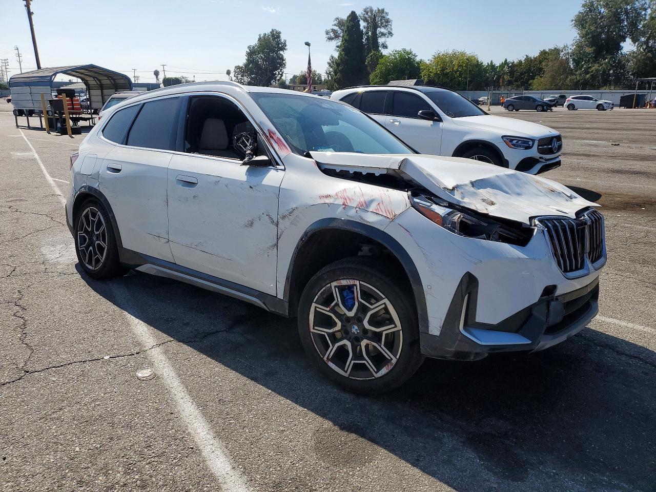 2025 BMW X1 xDrive28I - Фото 4