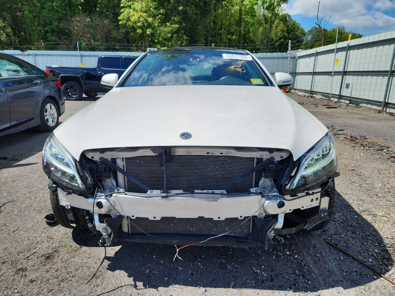 2019 Mercedes-Benz C 300 4Matic - Фото 5