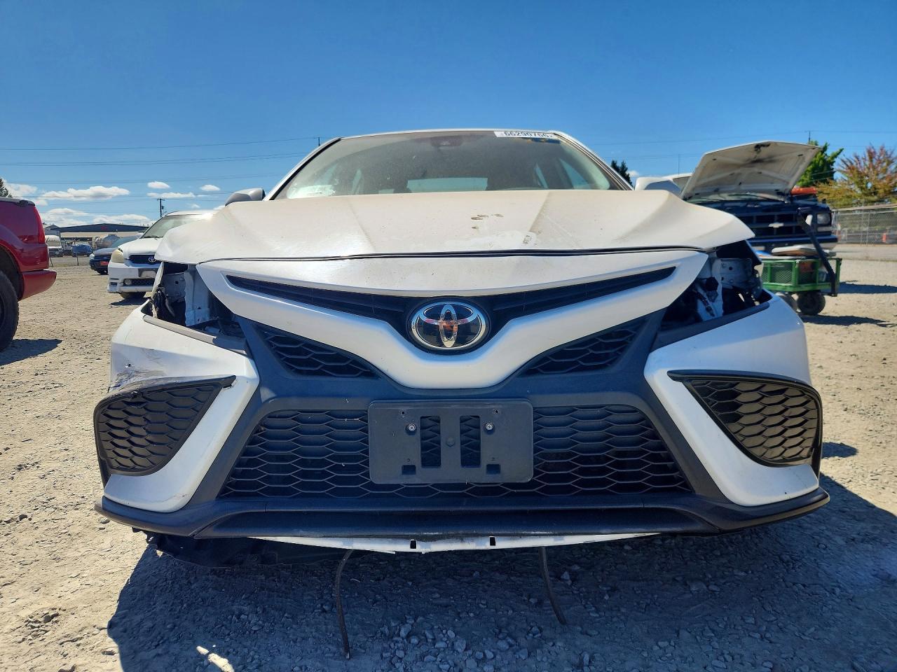 2021 Toyota Camry Se - Фото 5