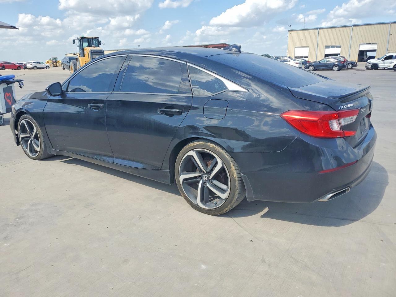 2019 Honda Accord Sport - Фото 2