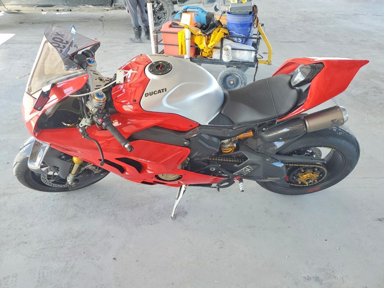 2023 Ducati Panigale V4 R - Image 3
