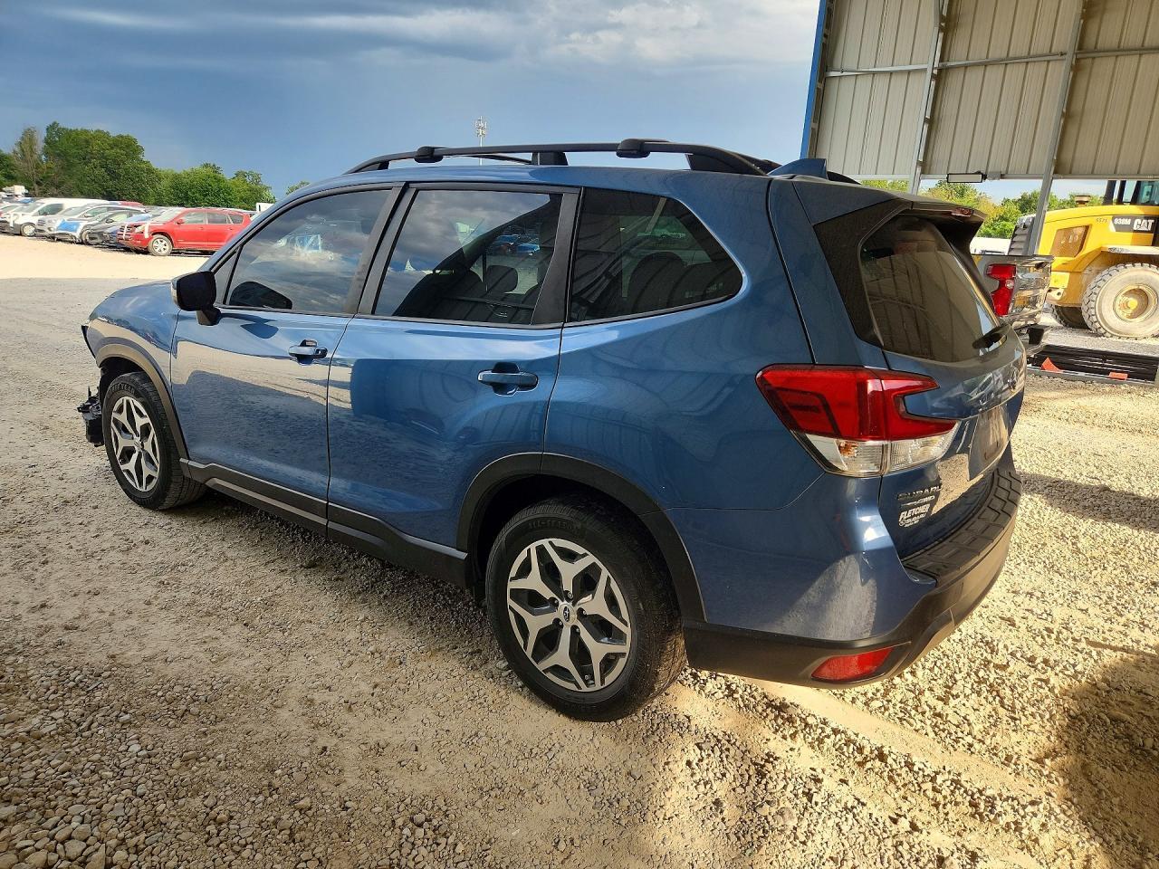2020 Subaru Forester Premium - Фото 2