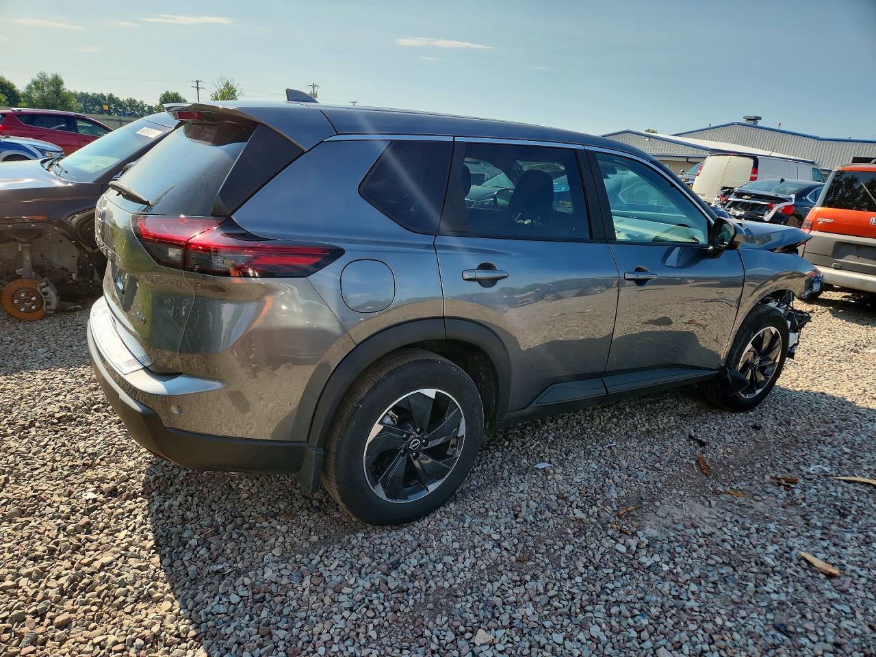 2026 Nissan Rogue Sv - Фото 3
