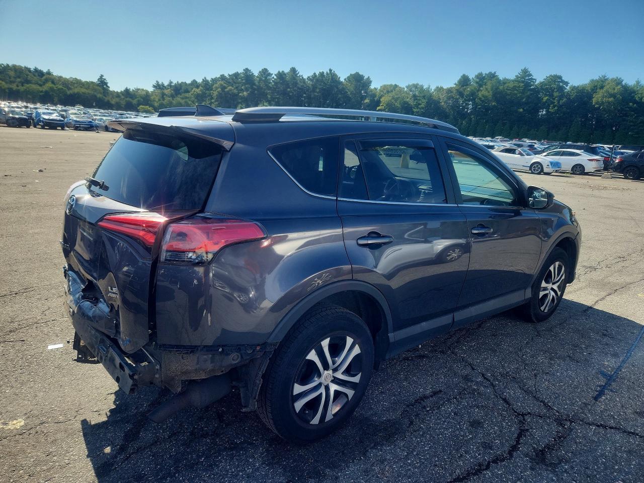 2017 Toyota Rav4 Le - Image 3