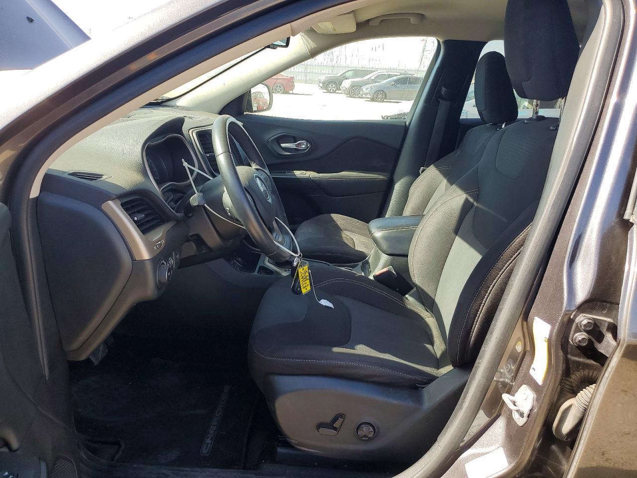 2015 Jeep Cherokee Latitude - Фото 7