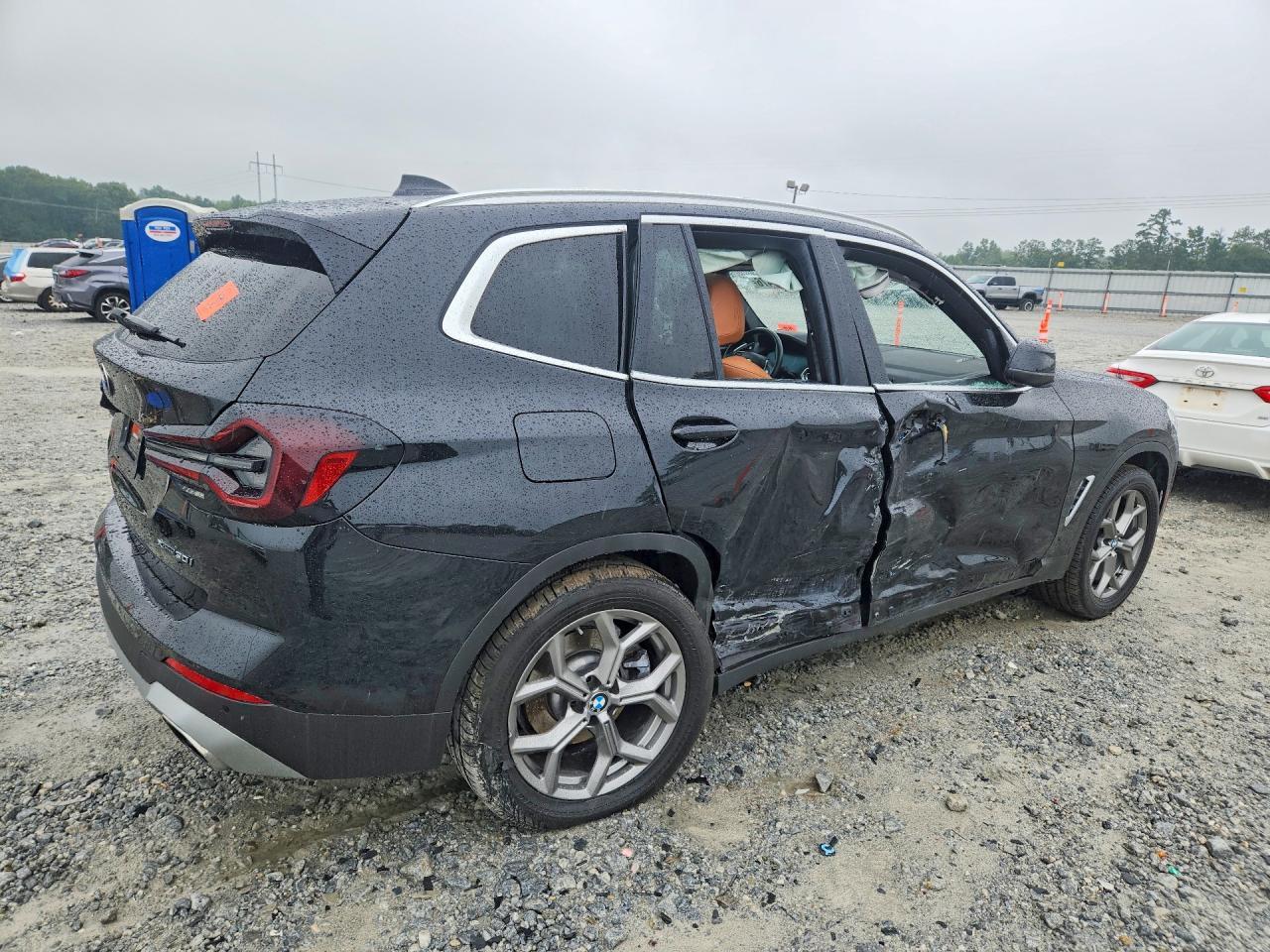 2022 BMW X3 xDrive30I - Image 3