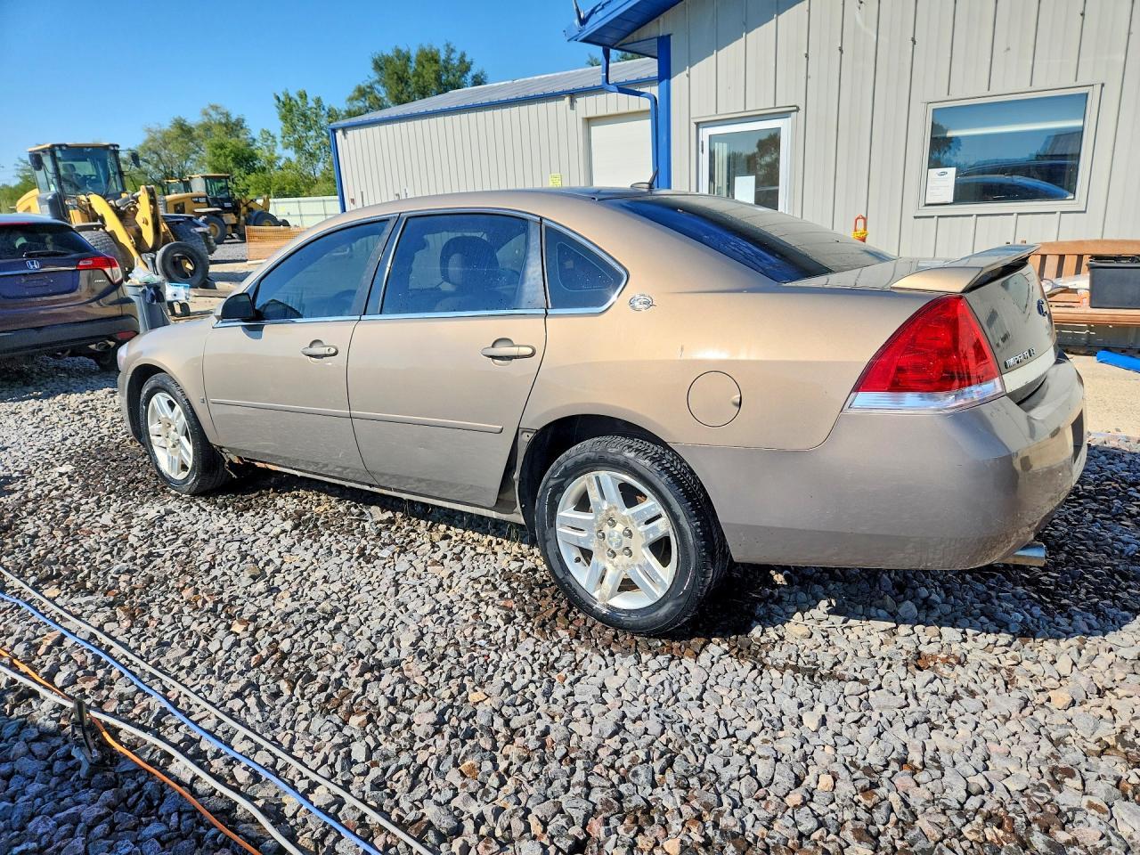 2007 Chevrolet Impala Lt - Image 2