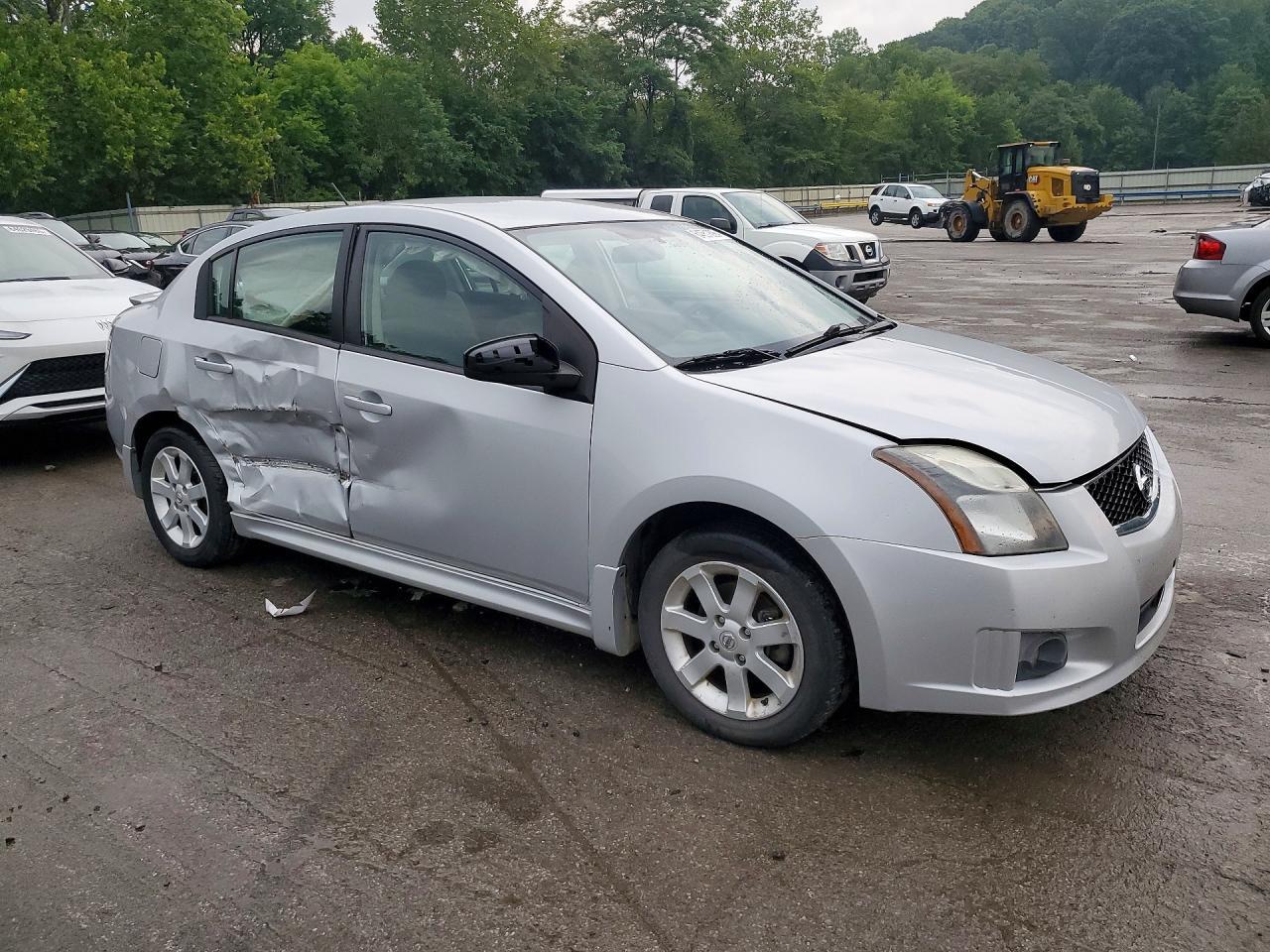 2011 Nissan Sentra 2.0 - Image 4