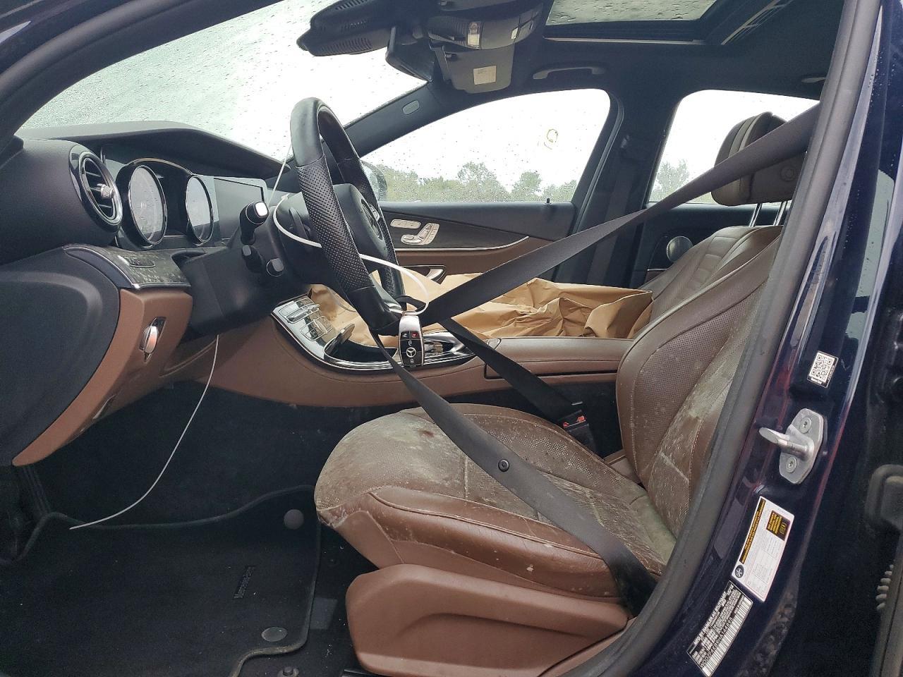2017 Mercedes-Benz E 300 4Matic - Image 7