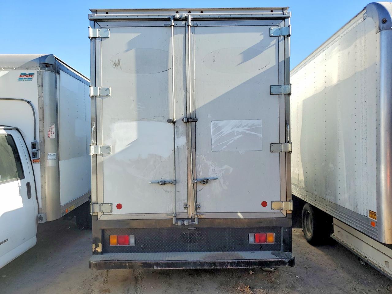 2014 Isuzu Npr Hd Box Truck - Фото 6