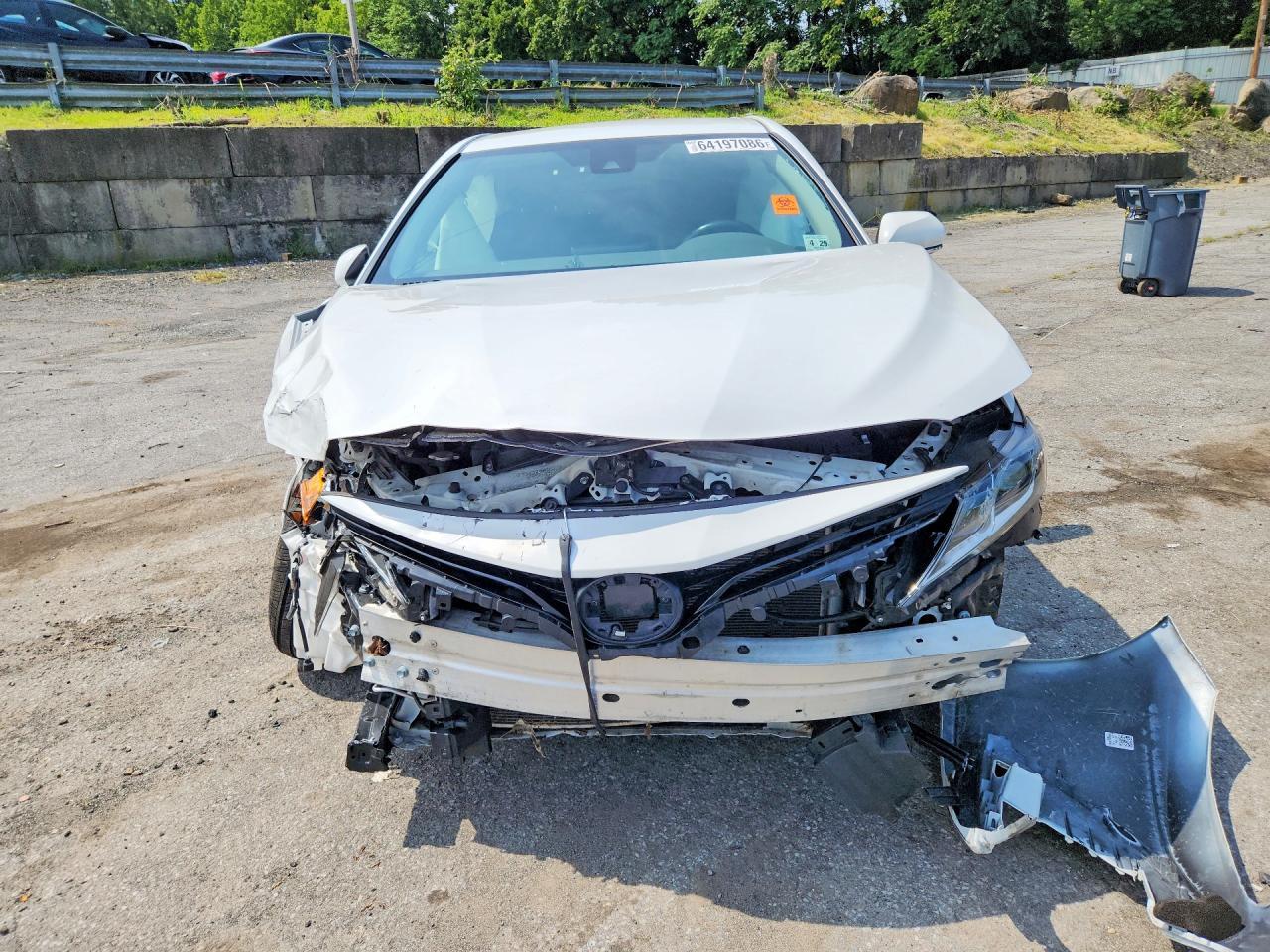 2024 Toyota Camry Le - Image 5