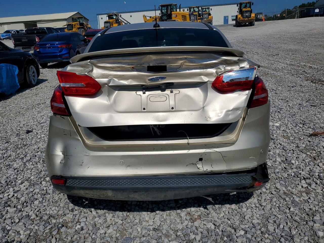 2018 Ford Focus Titanium - Image 6