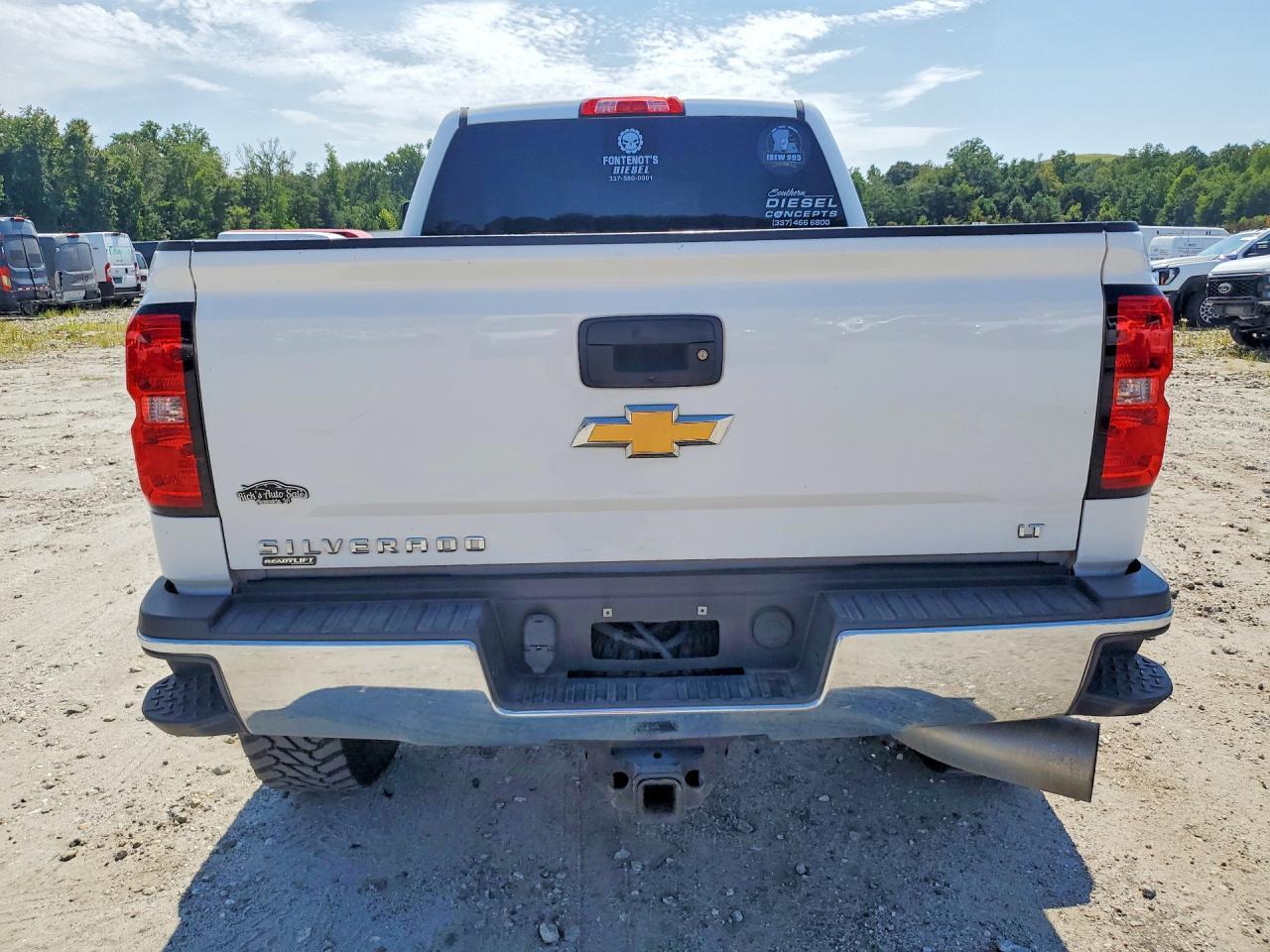 2018 Chev Silverado - Image 6